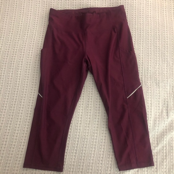 Xersion Cropped Leggings - Picture 2 of 5